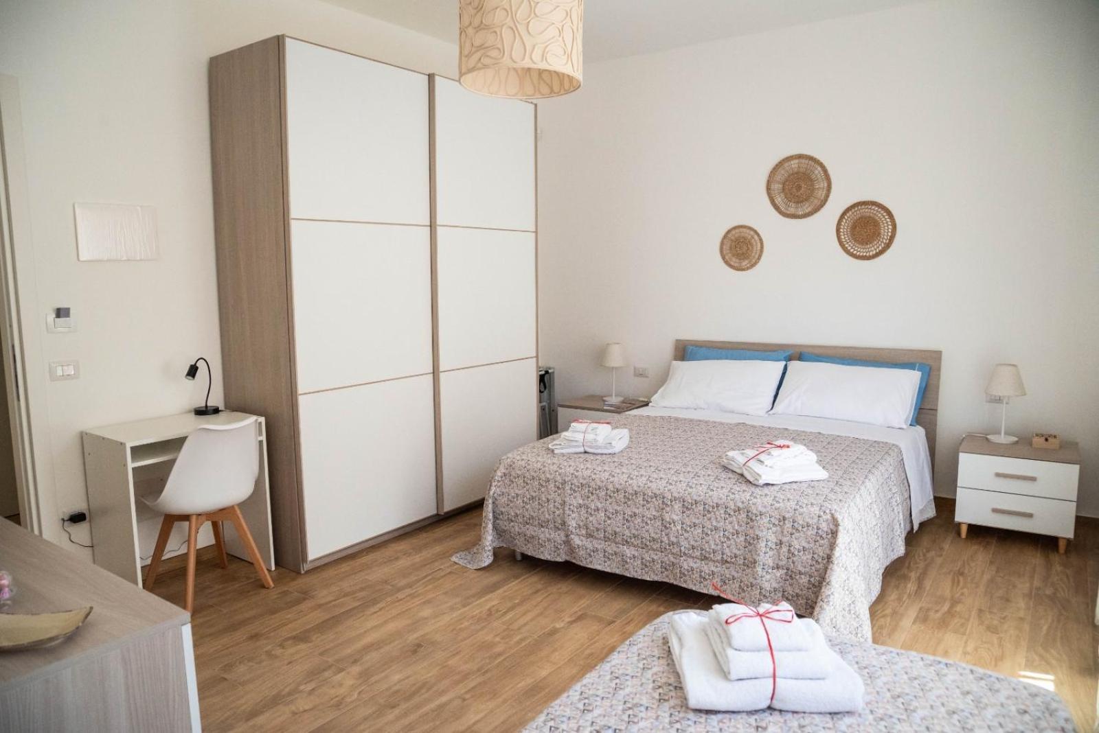 Koine Comfort Rooms Bagheria Bagian luar foto