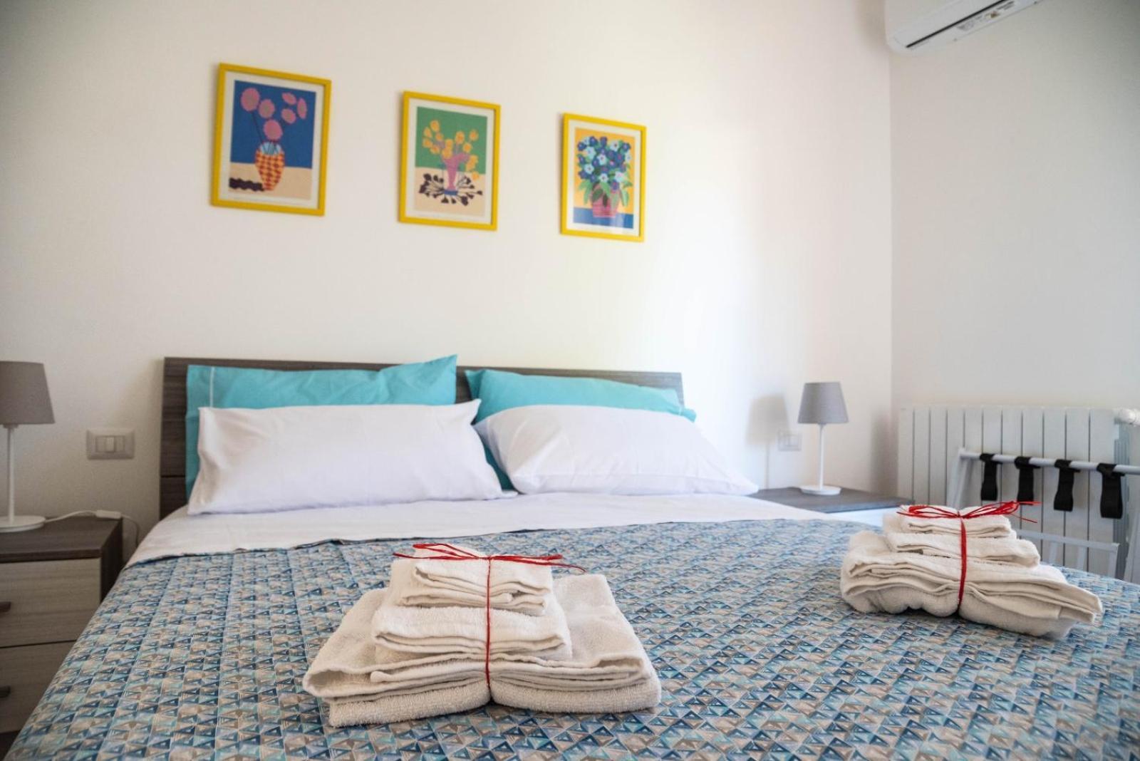 Koine Comfort Rooms Bagheria Bagian luar foto