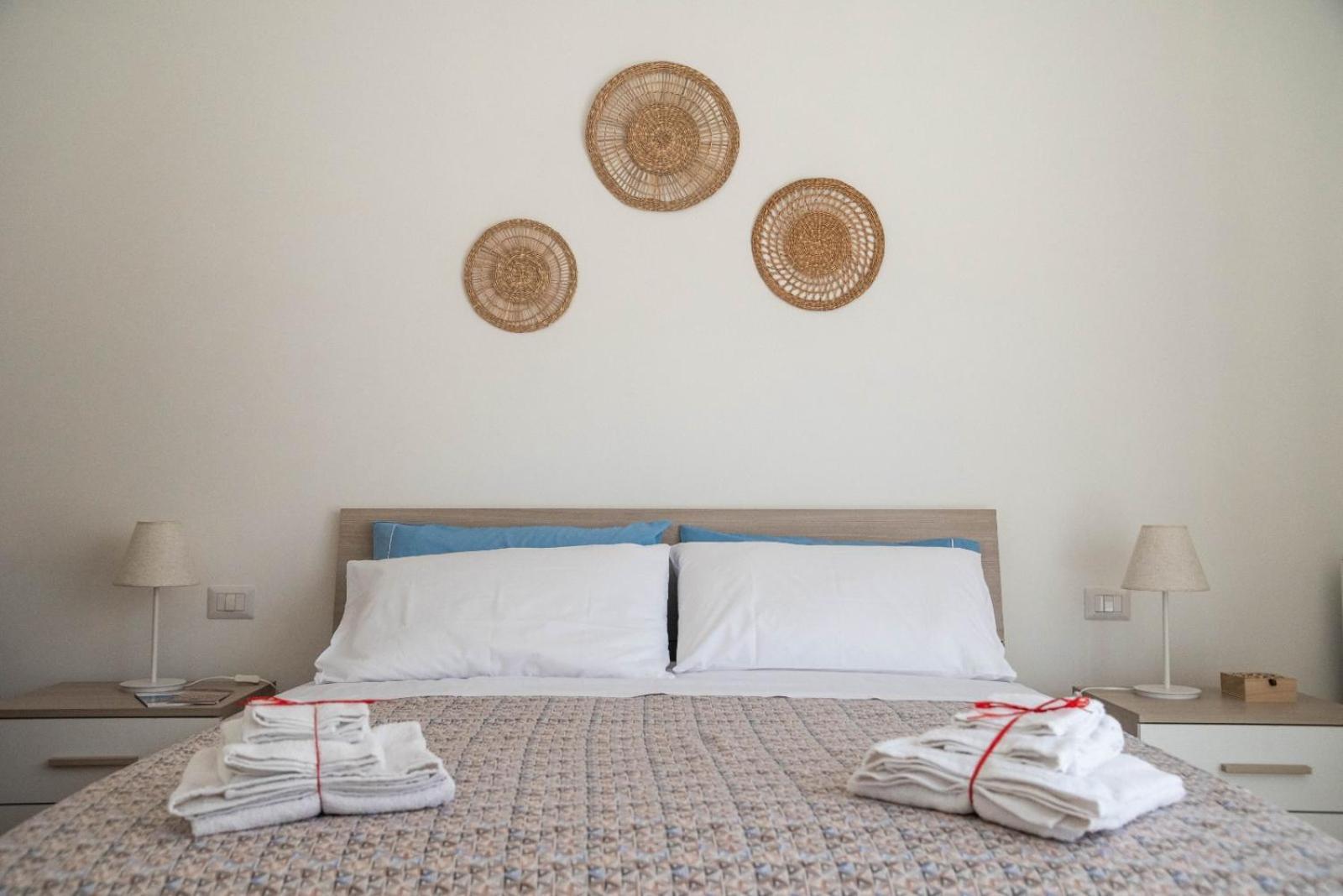 Koine Comfort Rooms Bagheria Bagian luar foto